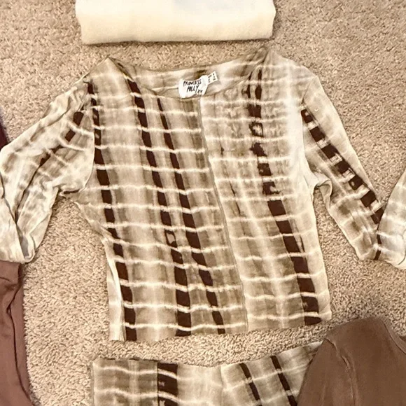 Assorted Women's Tops bundle - Picture 10 of 13